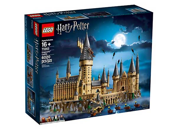 71043 LEGO Hogwarts Box